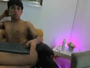 Stripchat Sex Chat of Johnny__bloom