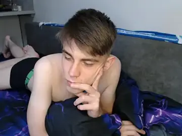 Stripchat Sex Cam of Student_Oliver