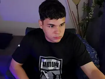 Stripchat Live Sex Cam of eithan_jonnes