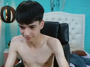 Stripchat Nude Webcam of maxim_rod