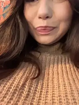 Stripchat Free Live Porn of Chloe__Moon