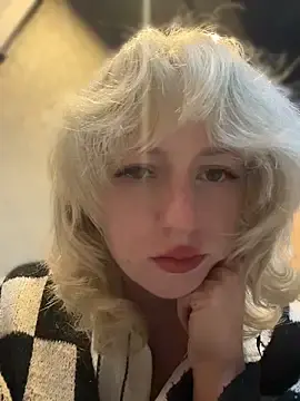 Stripchat Private Sex Chat of RonnieKiss