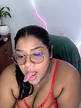 Stripchat Free Live Porn of paola091