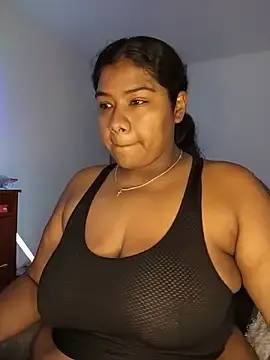 Stripchat Free Porn Cam of paola091