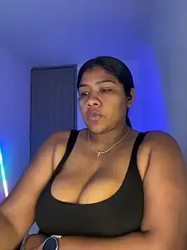 Stripchat Sex Cam of paola091
