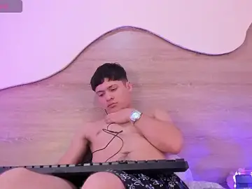 Stripchat Nude Webcam of ETHANN_20