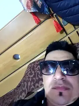 Stripchat Sex Chat of latino17