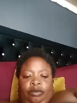 Stripchat Free Live Porn of SweetBelly1