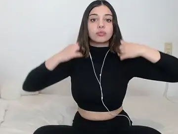 Stripchat Live Sex of bellefleurrr