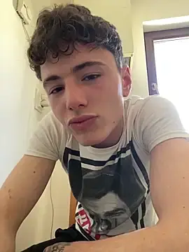 Stripchat Free Porn Cam of denysio69