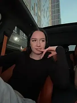 Stripchat Free Live Porn of flora_off