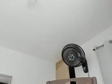 Stripchat Sex Cam of GilberMxx