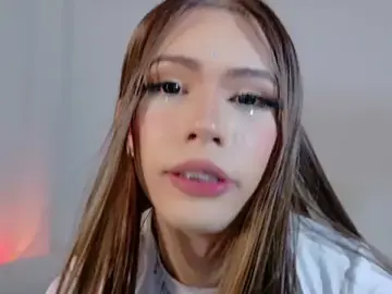 Stripchat Best live sex cam show of raven_li01