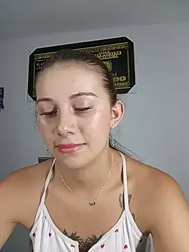 Stripchat Watch Live Sex Cams of AlanaHart_