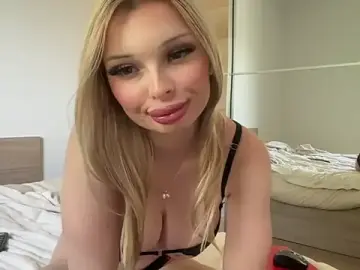 Stripchat Adult Webcam of HannaXLove