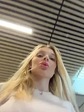 Stripchat Live Porn of HannaXLove
