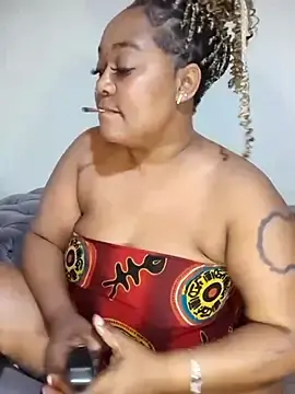 Stripchat Adult Webcam of OpulentVixen