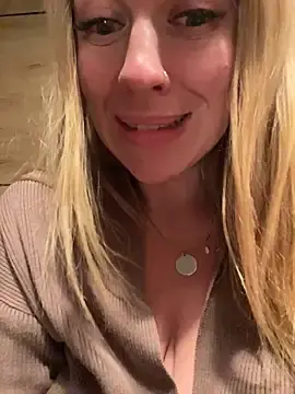 Stripchat Watch Live Sex Cams of Sweet___Emily