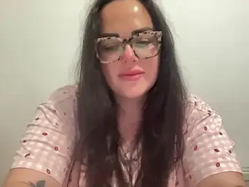 Stripchat Live Sex Cam of clara_lu