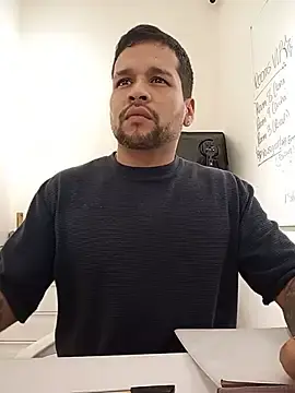 Stripchat Nude Webcam of LucasGaeel