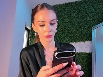 Stripchat Live Porn of realhotfallingdevil