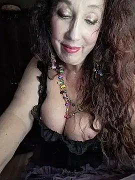 Stripchat Free Live Porn of GypsyEsmeralda