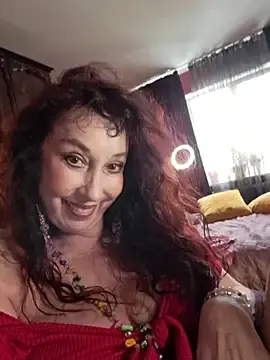Stripchat Sex Cam of GypsyEsmeralda