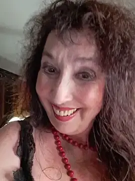 Stripchat Live Sex Cam of GypsyEsmeralda