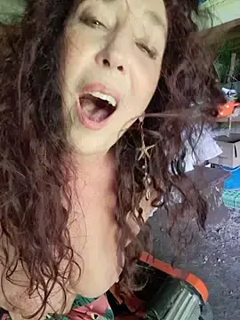 Stripchat Watch Live Sex Cams of GypsyEsmeralda