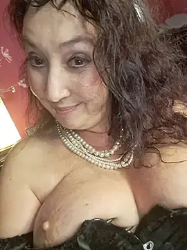 Stripchat Live Porn of GypsyEsmeralda