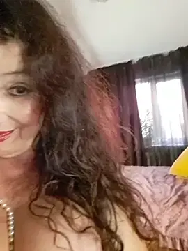 Stripchat Adult Video Chat of GypsyEsmeralda