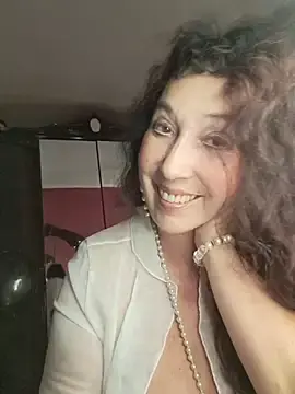 Stripchat Watch Live Sex Cams of GypsyEsmeralda