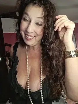 Stripchat Adult Video Chat of GypsyEsmeralda