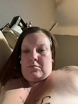 Stripchat Adult Webcam of busty-bella1