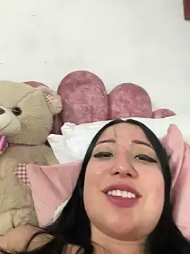 Stripchat Live Sex of mileidy0106