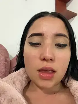 Stripchat Live Sex Cam of mileidy0106