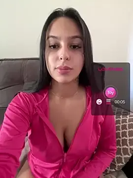 Stripchat Free Live Porn of jujuarantes__2026