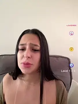 Stripchat Free Porn Cam of jujuarantes__2026