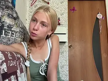 Stripchat Live Sex Cam of AliceGilbert_