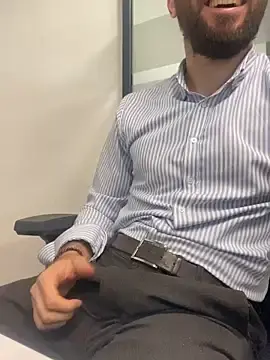 Stripchat Live Sex Cam of speddy34