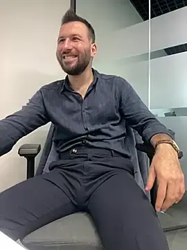 Stripchat Live Sex Cam of speddy34
