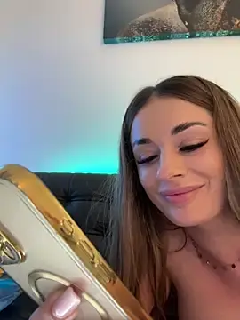 Stripchat Free Live Porn of IsabellaEtthan