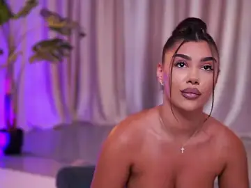 Stripchat Live Sex of NatyDesiree