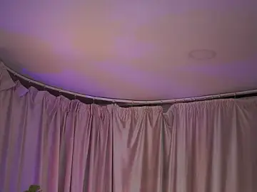 Stripchat Adult Webcam of NatyDesiree