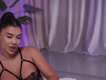 Stripchat Watch Live Sex Cams of NatyDesiree