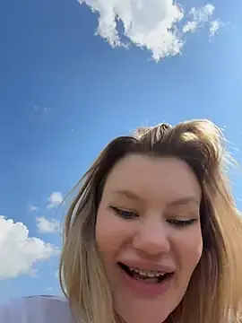 Stripchat Adult Video Chat of justmilaa