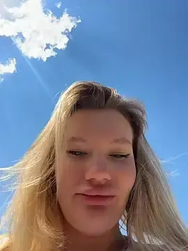 Stripchat Free Porn Cam of justmilaa