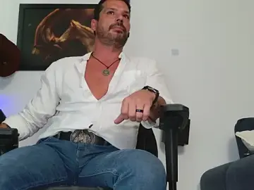Stripchat Free Porn Cam of ChrisKox