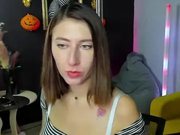 Stripchat Sex Cam of LunaSn0w1