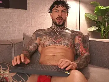 Stripchat Free Live Porn of mariano_costa